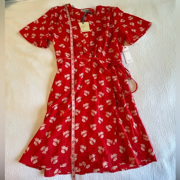 ❤️ NWT Red Wrap Dress - Picture 10 of 12